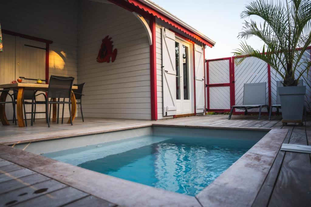 Caraibes Cottage Grenat Piscine Privee 900M De Grande Anse Deshaies Eksteriør bilde